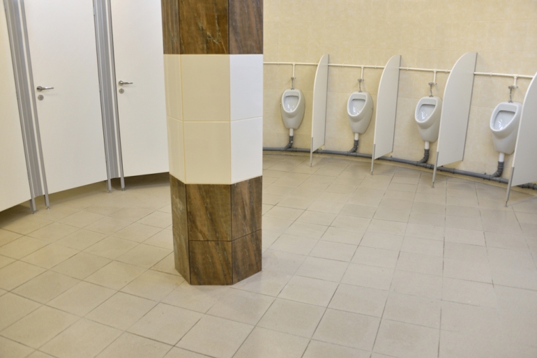 Завершен капитальный ремонт стационарных общественных туалетов по адресам 1-й Боткинский пр-д. д.2 стр.1 и Госпитальная пл. д.2А соор.1
